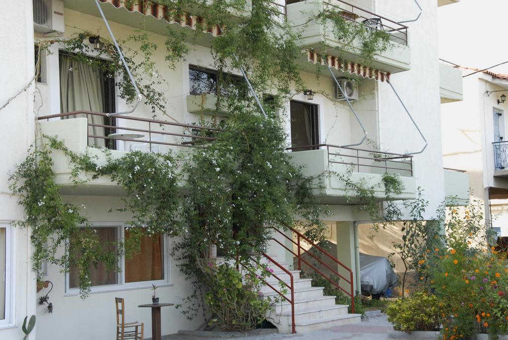 Apartamento 'Αγριοι Λιμένες Iria Exterior foto